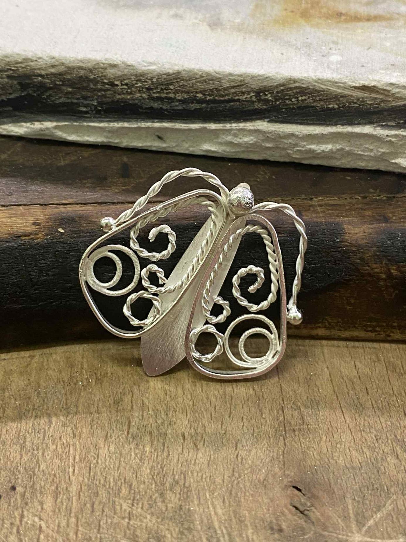 šperky, Houtová, šperkařka