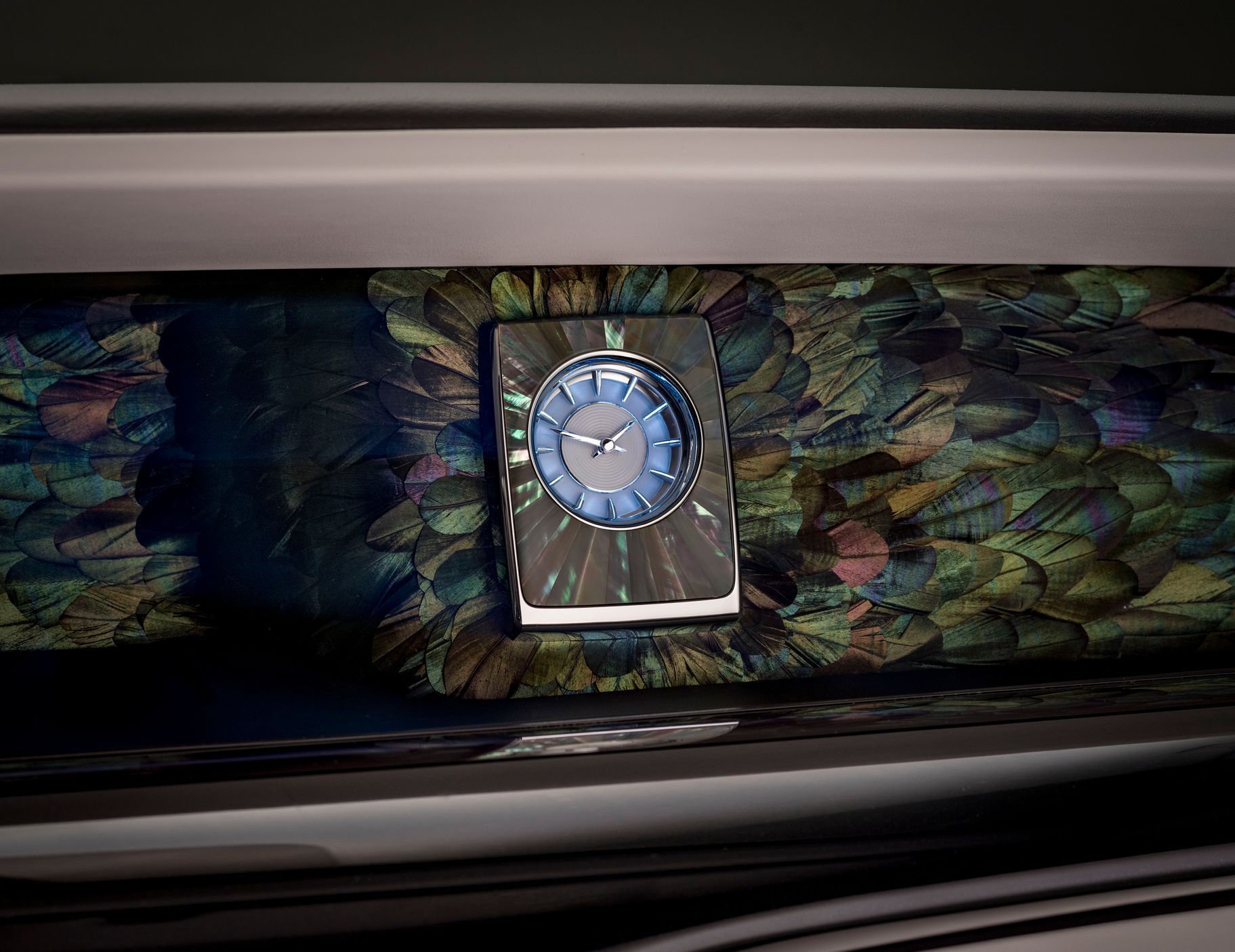 Rolls-Royce Phantom Iridescent Opulence