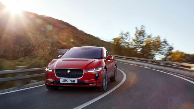 Jaguar se pochlubil prvním elektromobilem. Ujede 480 kilometrů, stojí dva miliony