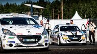 Peugeot Rallye Cup se letos v Česku koná už po sedmé. Potkávají se v něm starší modely 208 R2 (vlevo) a nejnovější prodejní sportovní hit francouzské značky - Peugeot 208 Rally4.