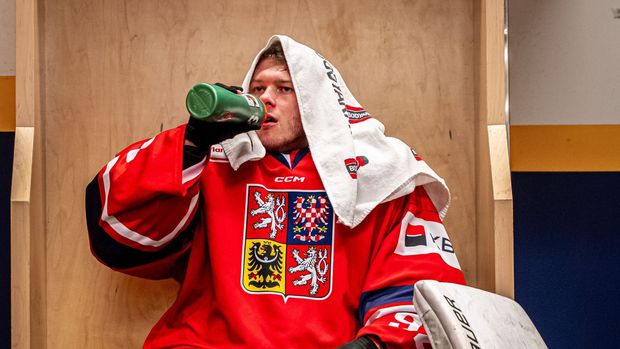 Hroutil jsem se, utápěl v depresích. Parahokej mě zachránil, líčí nejlepší brankář MS