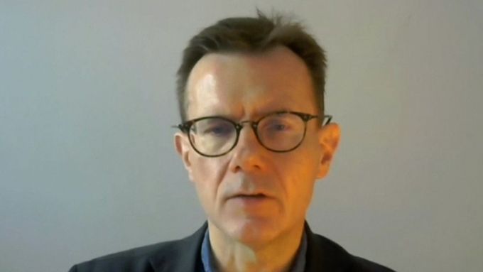 Útok na Ukrajinu: bývalý britský velvyslanec v Bělorusku Nigel Gould-Davies o situaci na Ukrajině