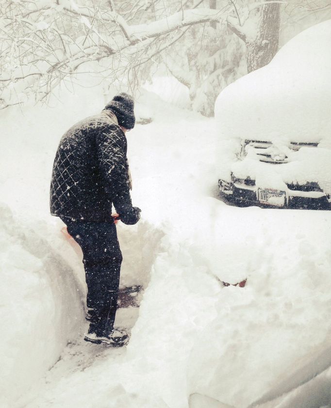 Přívaly sněhu zasypaly i město Orchard Park ve státě New York.