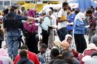 Do Česka přijelo osm uprchlíků z Řecka na základě evropských kvót