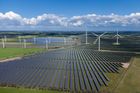 Výstavba solárních a větrných parků se urychlí. Povolení bude podléhat přísným lhůtám
