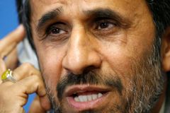 Ahmadínežád se zlobí, jeho muž neprošel sítem kandidátů