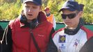 Erikovi Janišovi (vpravo) radil těsně před závodem při závodě A1 GP v Brně v roce 2007 i jeho bratr Jarek.