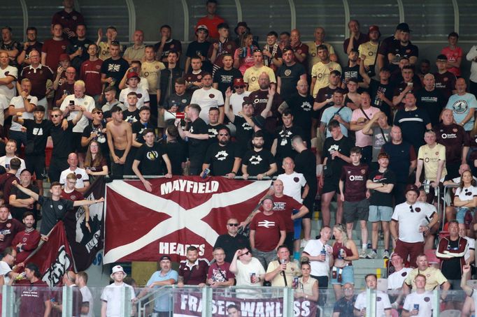 Fanoušci Hearts v zápase 4. předkola EL Plzeň - Heart of Midlothian