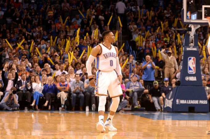 Russell Westbrook (0) z  Oklahoma City Thunder.