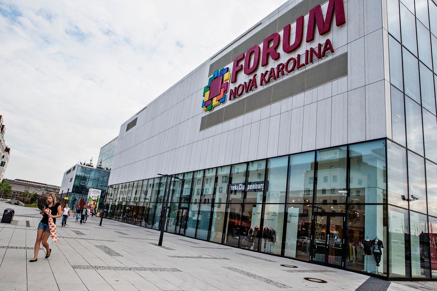 nákupní centrum parkoviště