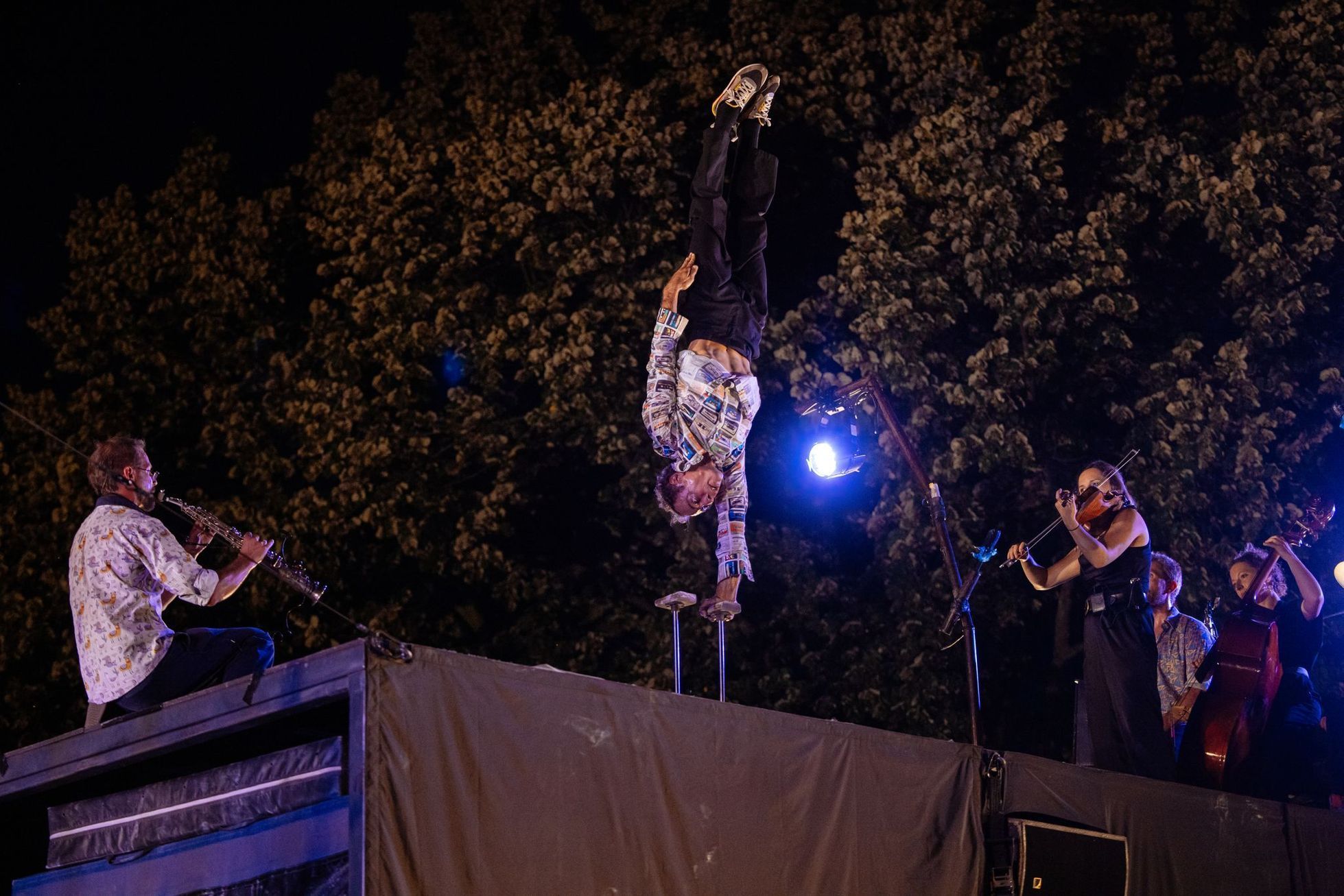 Letná Letná, Akoreacro, nový cirkus, představení