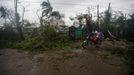 Hurikán Matthew napáchal škody na Haiti a Kubě, nyní se na něj připravují lidé na jihovýchodě USA.