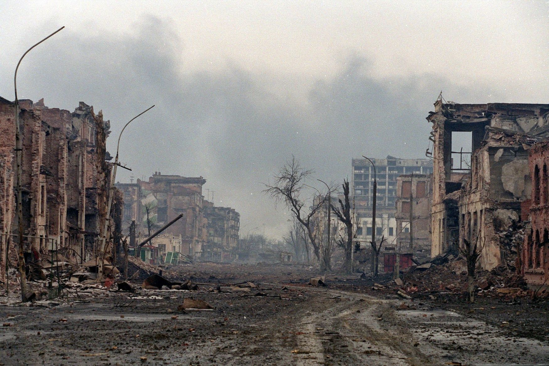 Čečenské hlavní město Groznyj v roce 2000.