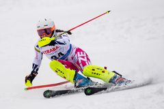 Slalom ve Špindlerově Mlýně vyhrála Shiffrinová, Capová si vylepšila pohárové maximum