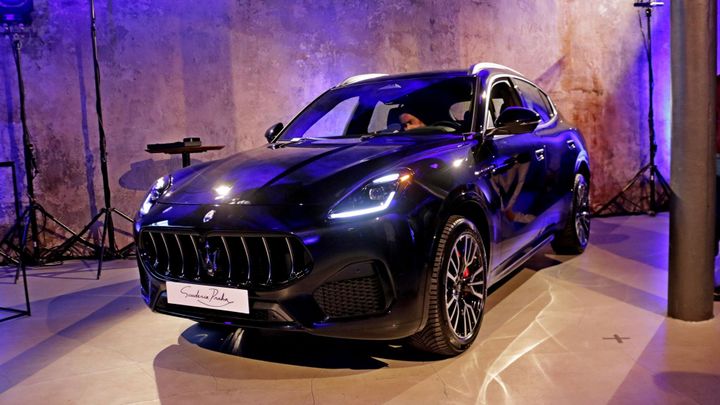 Maserati Grecale je v Česku a chce vzít zákazníky Porsche. Automobilka oznámila ceny; Zdroj foto: Eva Srpová