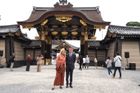 Premiér Andrej Babiš vyrazil do Japonska na pracovní cestu společně s manželkou Monikou.