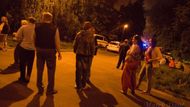 Hasiči evakuovali z okolního sídliště Staré Město zhruba 200 lidí.