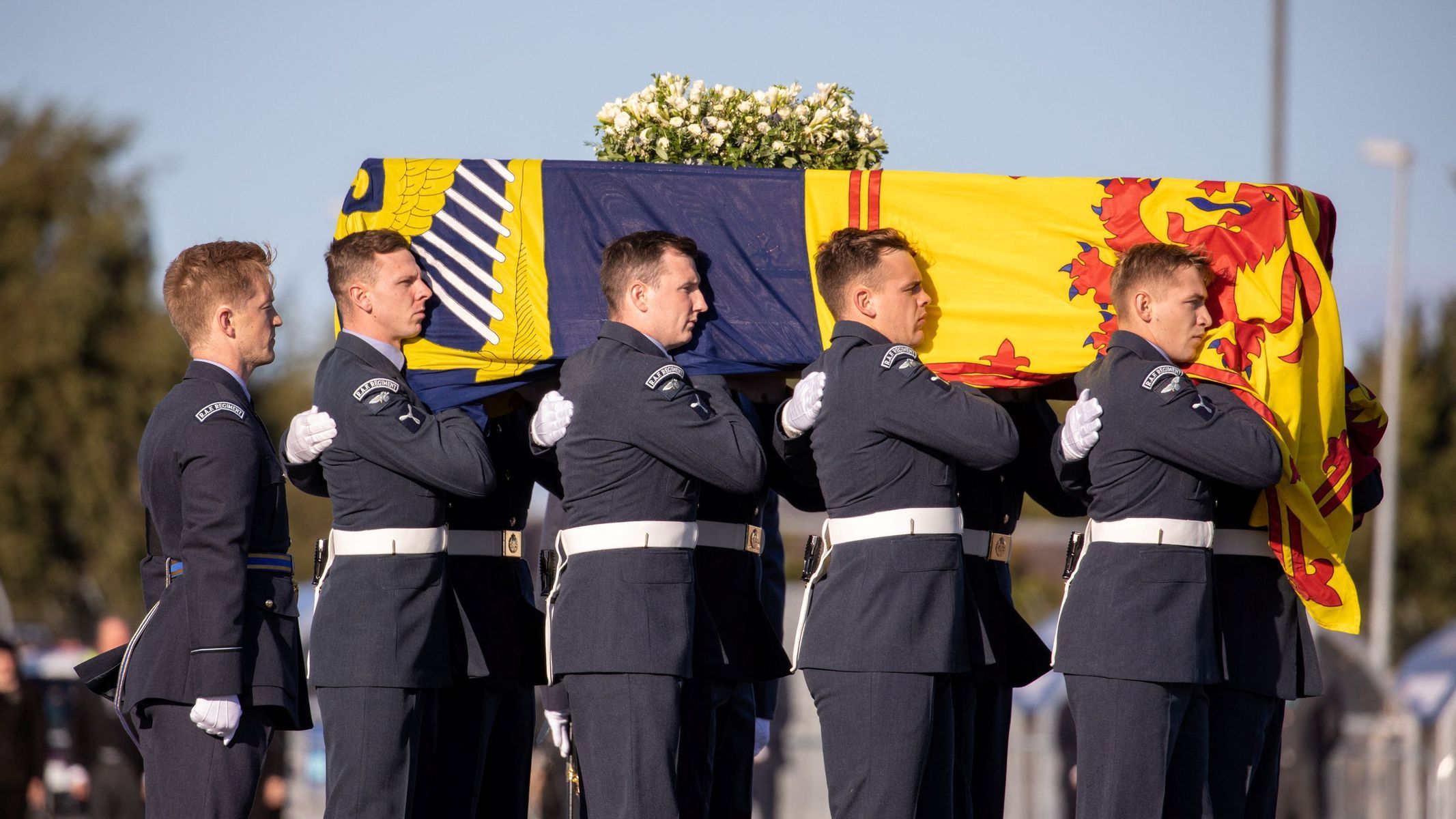 Alžběta II., královna, rakev