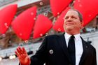 Glosa: Hollywood je možná pokrytecký. To ale z predátora Weinsteina nedělá oběť