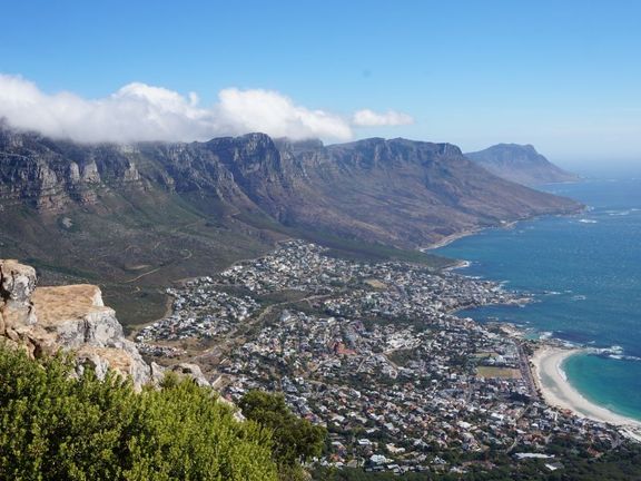 V Kapském městě to vypadá stejně jako ve kterémkoliv jiném evropském městě, až na to, že se tam stýkají dva oceány