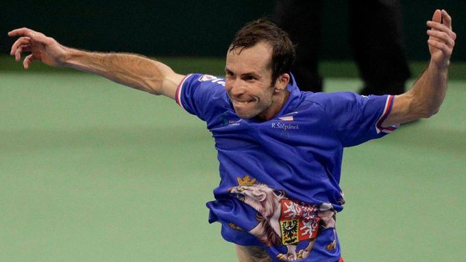 Stejně jako loni mohl Radek Štěpánek po rozhodujícím pátém zápase finále Davis Cupu skákat radostí do vzduchu.
