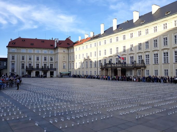 Pietní akt na Pražském hradě za oběti pandemie covidu-19.