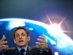 Sarkozy... na předměstích persona non grata
