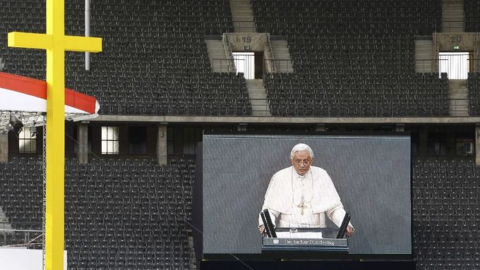 Německo se dočkalo! Přijel ho navštívit papež Benedikt XVI.