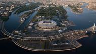 Perlou mistrovství světa je stadion v Petrohradě. Známý je pod názvy Krestovsky stadion nebo Zenit arena, neboť zde hraje své domácí zápasy fotbalový Zenit Petrohrad.