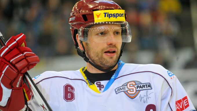Michal Broš vyměnil hokejovou výzbroj za sako (ilustrační foto) a stal se novým sportovním manažerem Sparty Praha.