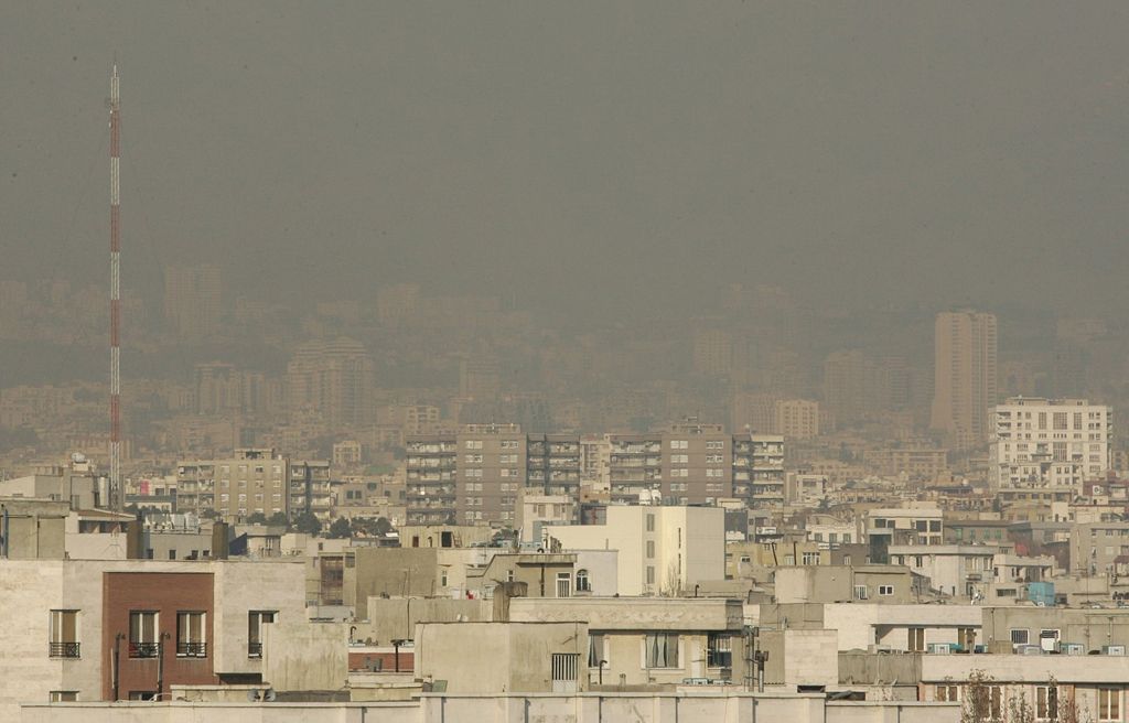 Foto: Podívejte se, jak smog zahaluje život ve městech - Irán
