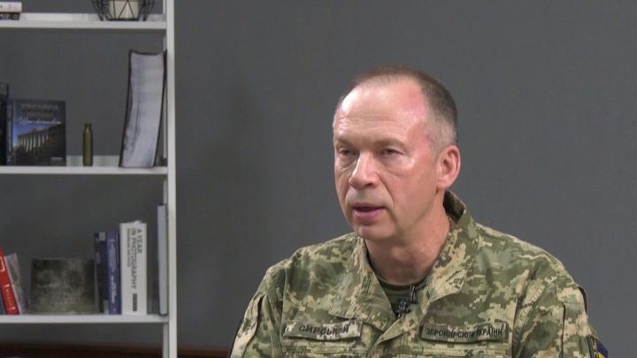 "Když to dokážou, už se nezastaví." Ukrajinský generál otevřeně o stavu na frontě