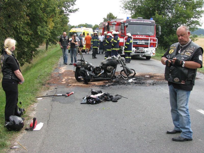 Harley se srazil s autem autoškoly