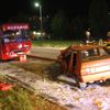 Řidič si při nehodě s autobusem vrazil do nohy nůž