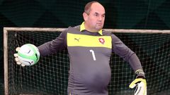 Miroslav Pelta chytá penalty