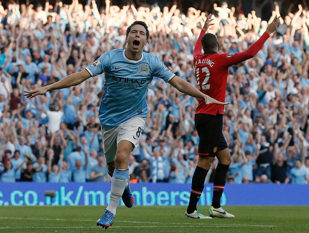 Manchester City vs. Manchester United, anglická Premier League (Nasri, Smalling)