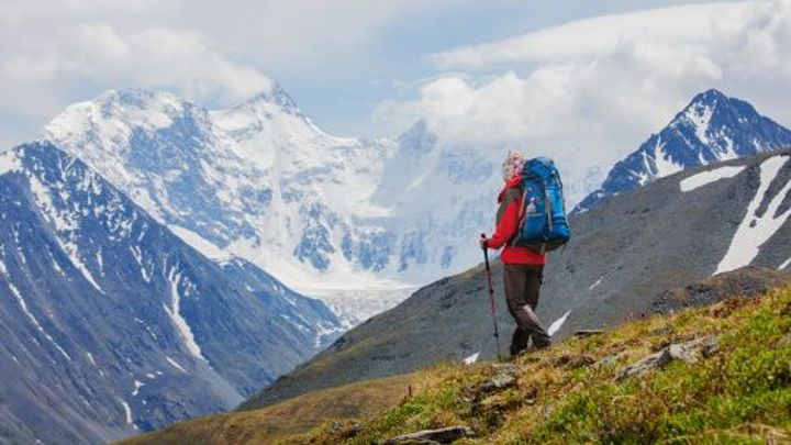 V kanadských horách zahynul český turista, spadl ze skály