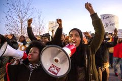 Stamiliony dolarů pro chudé u islamistů? Trump zuří, Somálce v USA označil za odpad