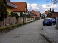 Prostějovská Borová ulice je klidné místo na okraji města, kde žijí převážně lidé s vyššími výdělky.