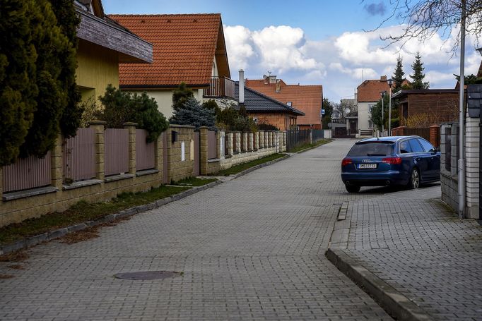 Prostějovská Borová ulice je klidné místo na okraji města, kde žijí převážně lidé s vyššími výdělky.