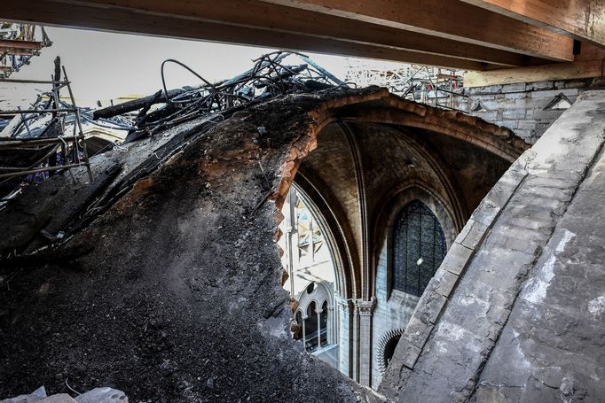 Notre Dame rekonstrukce