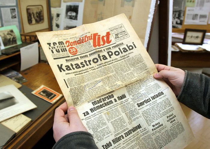 Noviny píší o povodni v roce 1938