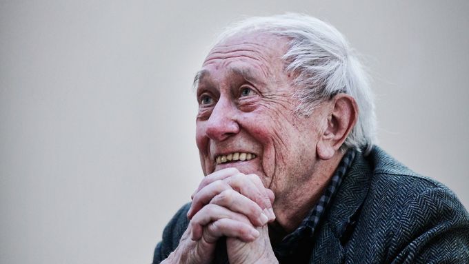 Stanislav Kolíbal se narodil roku 1925, kdy vznikl také československý pavilon v Benátkách.