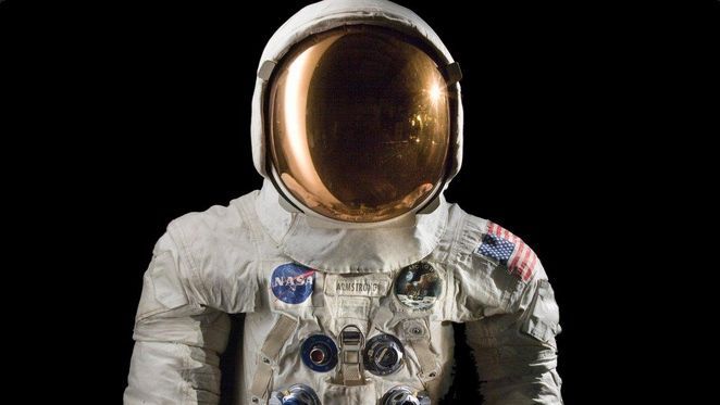 skafandr Neila Armstronga