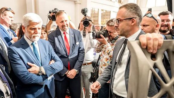 Doprovodnou výstavu k loňské konferenci na MSV navštívil také prezident Petr Pavel a vládní delegace.