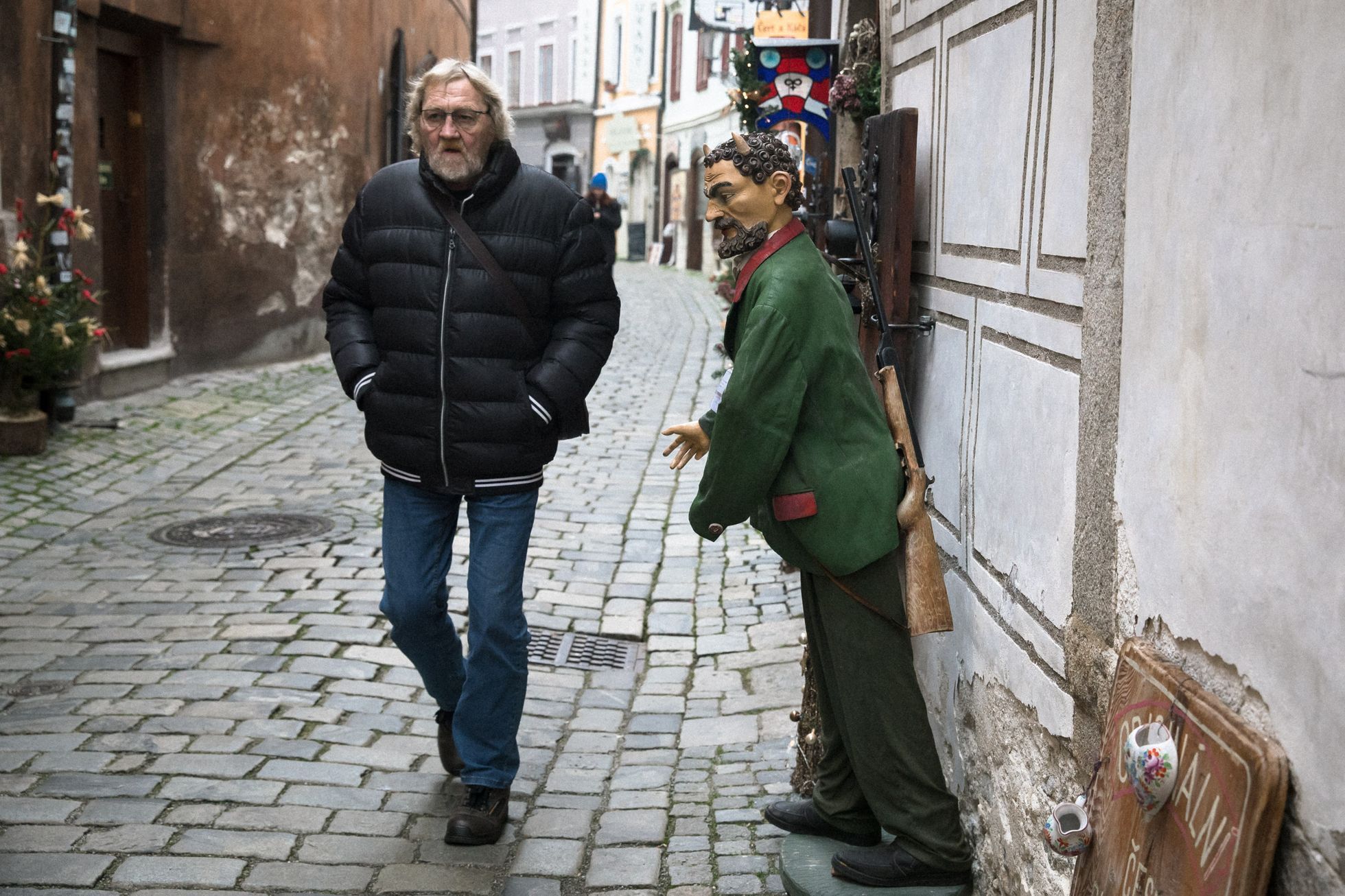 Český Krumlov, overturismus, turisté, zima, andělský průvod, advent, mikuláš
