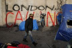 Džungle u Calais je ideální skrýš pro vracející se džihádisty, varuje Brity expert
