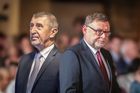 "Kluci cítí kšeft." Stanjura zaútočil na Babiše kvůli hořící ostravské haldě