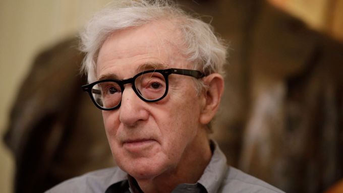 Woody Allen vloni v milánské La Scale, kde režíroval Pucciniho operu.