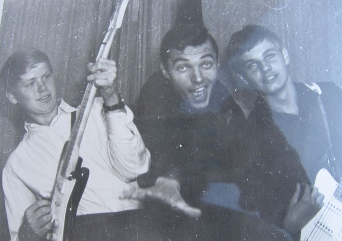 Jednorázové užití / Nepoužívat / Karel Gott, Milan a Josef Zajícovi